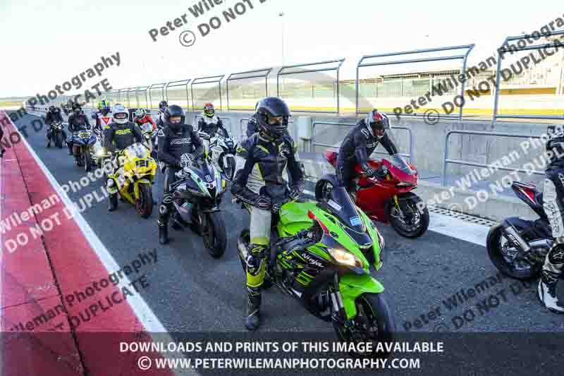 cadwell no limits trackday;cadwell park;cadwell park photographs;cadwell trackday photographs;enduro digital images;event digital images;eventdigitalimages;navarra;no limits trackdays;peter wileman photography;racing digital images;trackday digital images;trackday photos